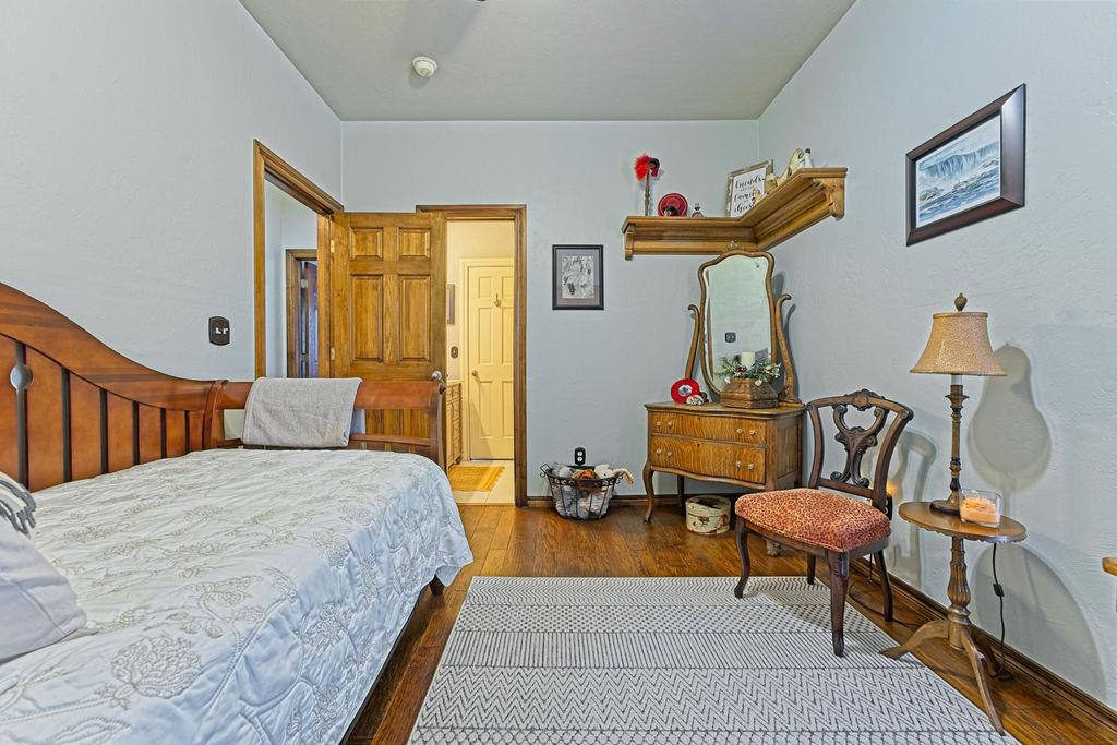 2422 Blackoak Court Property Photo 19