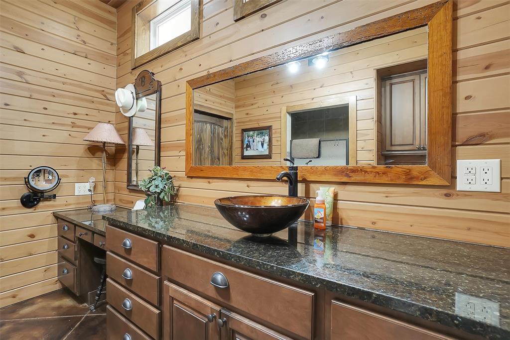 22331 E 1180 Road Property Photo 16