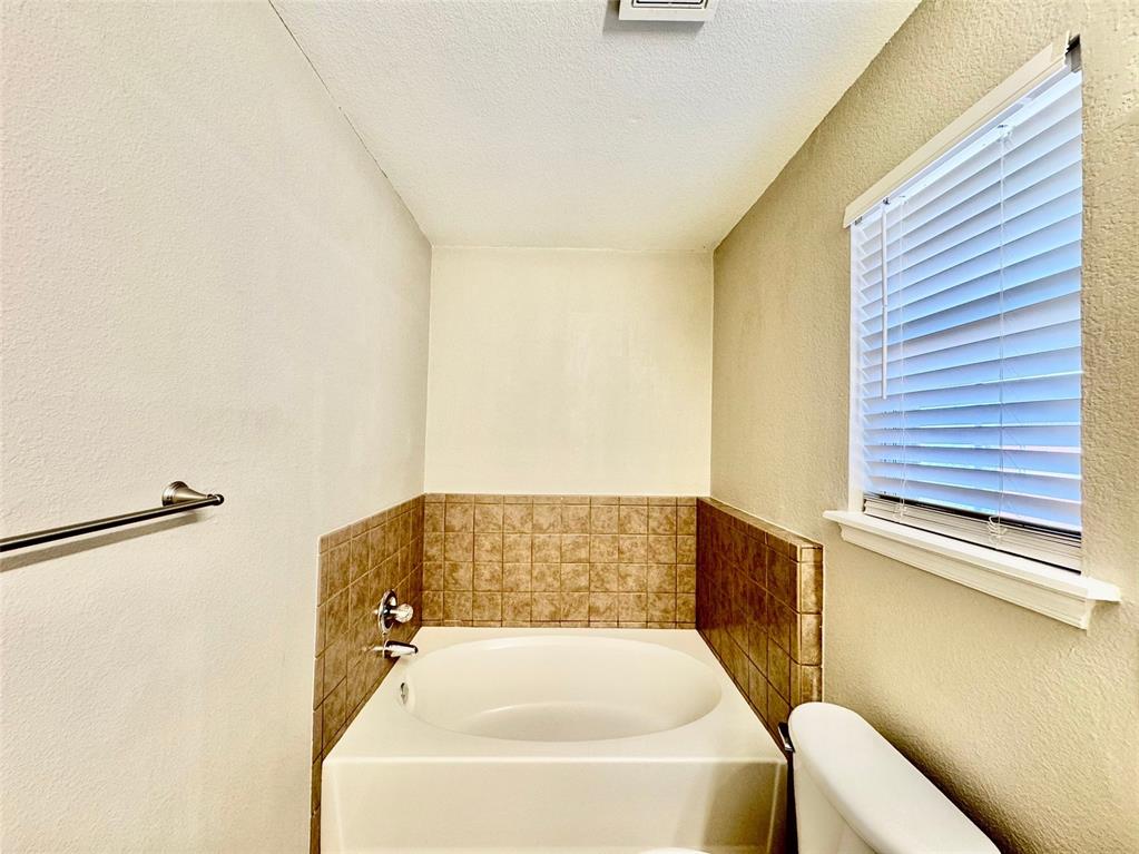 400 Bent Tree Road Property Photo 28