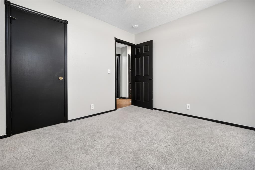 108 W Parkland Drive Property Photo 19