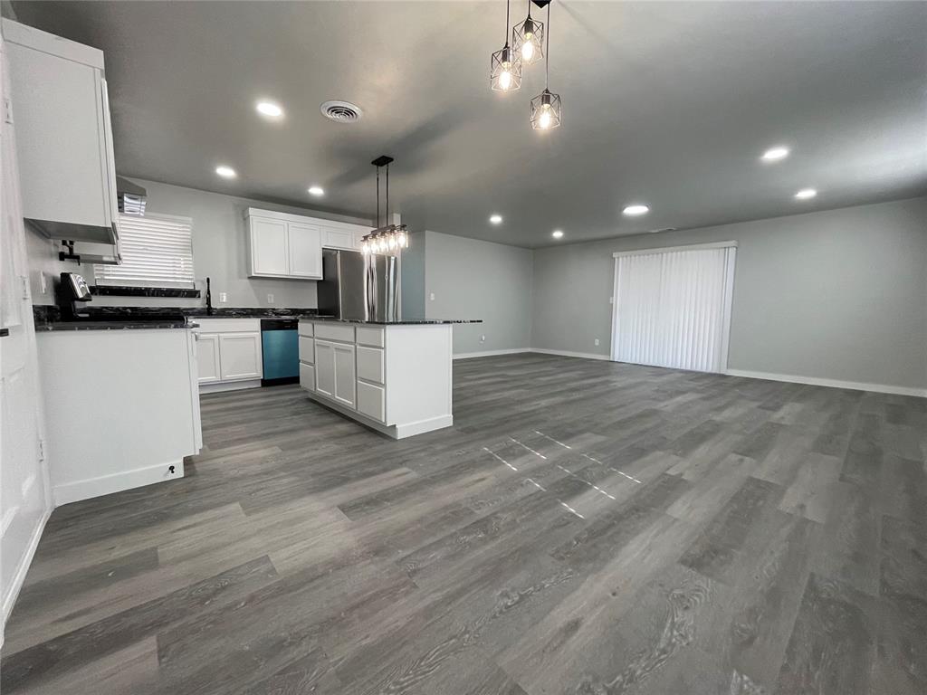 2520 Sw 63rd Place Property Photo 3