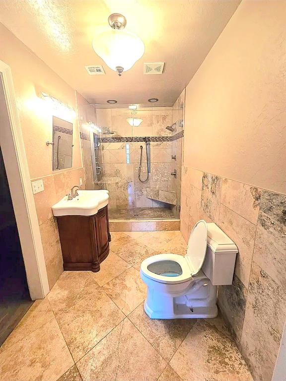 717 Judy Avenue Property Photo 6