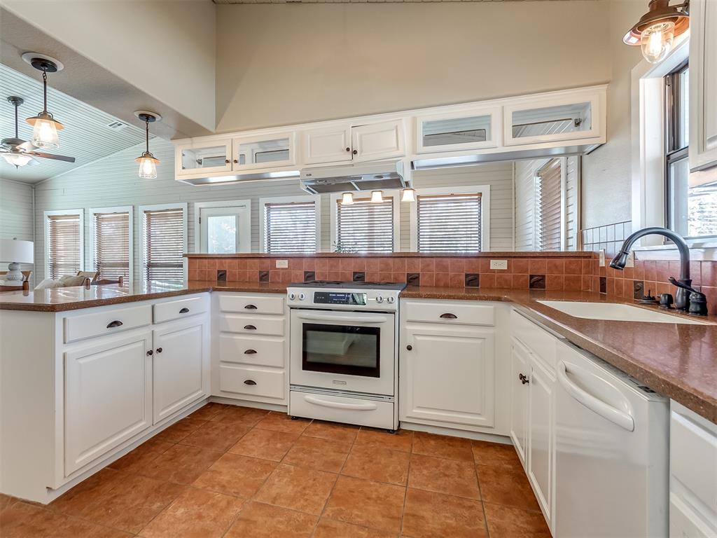 1656 Mcnally Road Property Photo 13