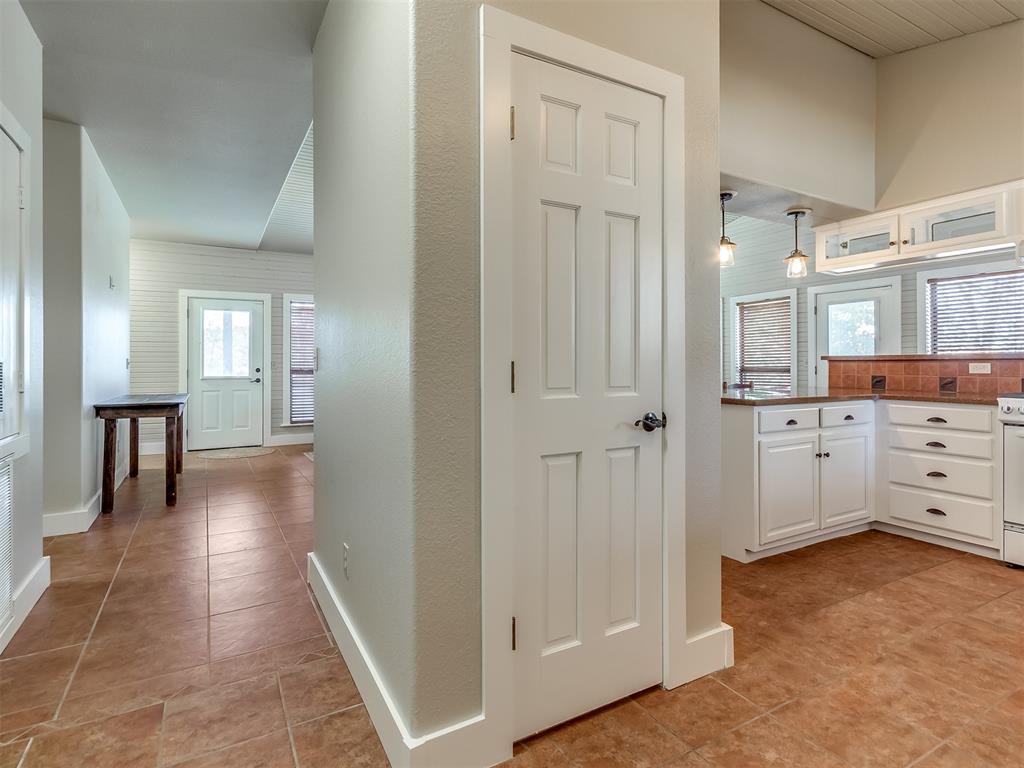 1656 Mcnally Road Property Photo 15