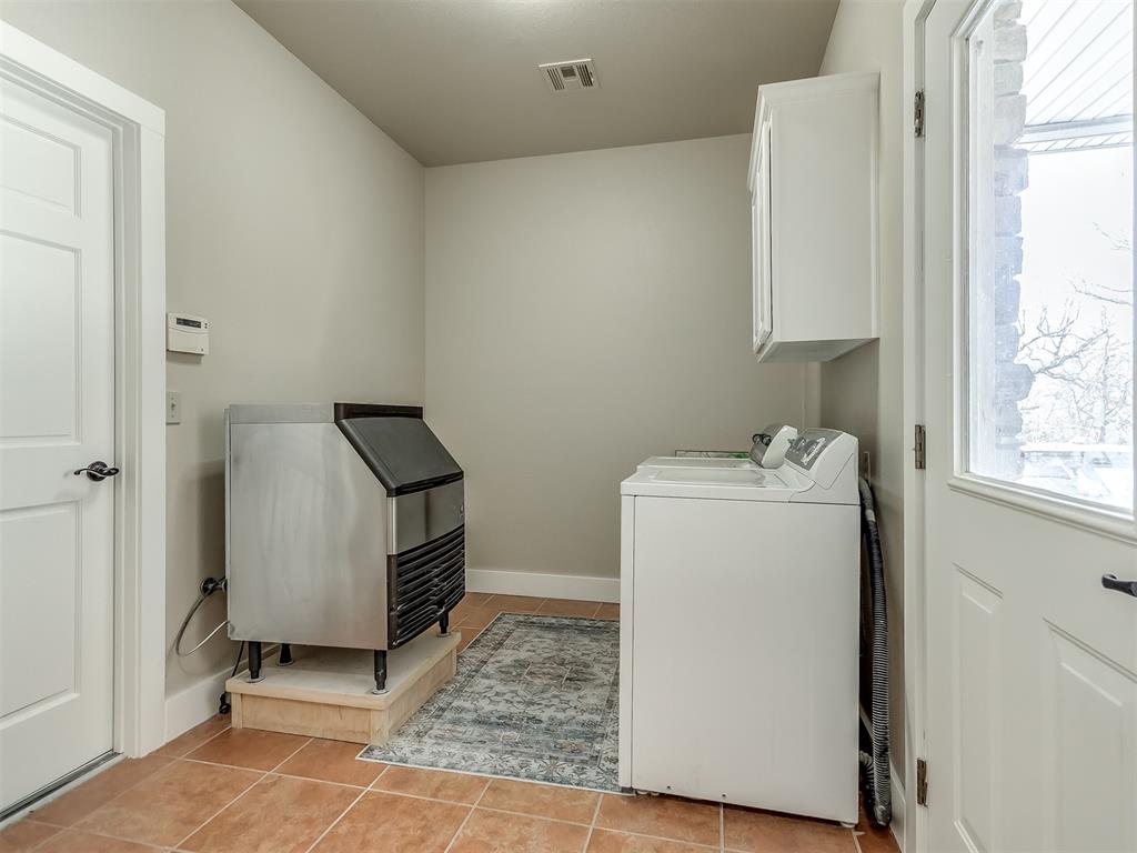 1656 Mcnally Road Property Photo 32