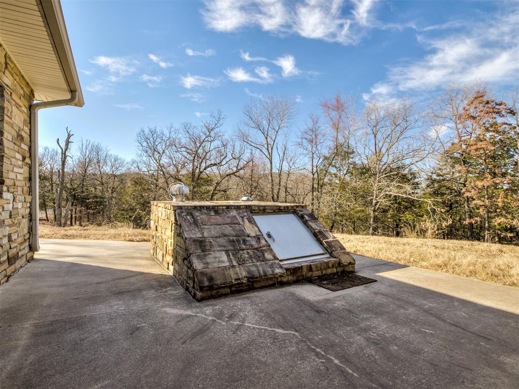 1656 Mcnally Road Property Photo 37