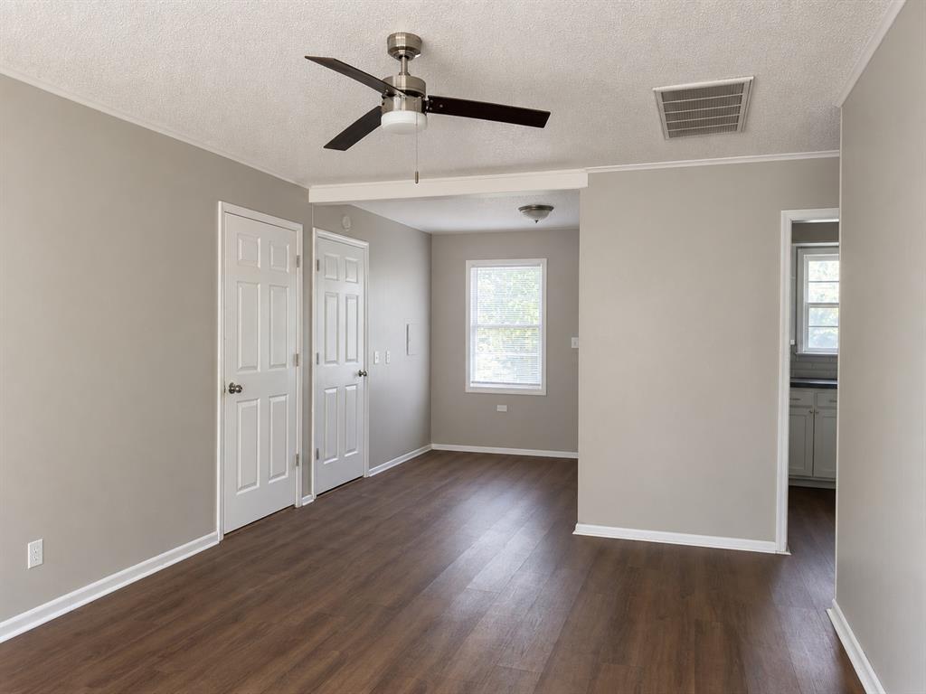 439 S 66th East Avenue Property Photo 5