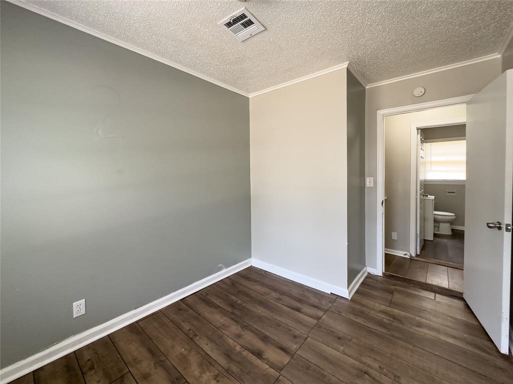 439 S 66th East Avenue Property Photo 18