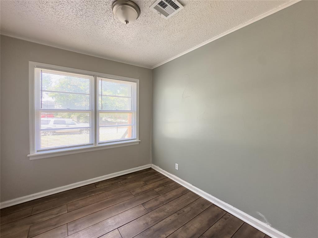 439 S 66th East Avenue Property Photo 19