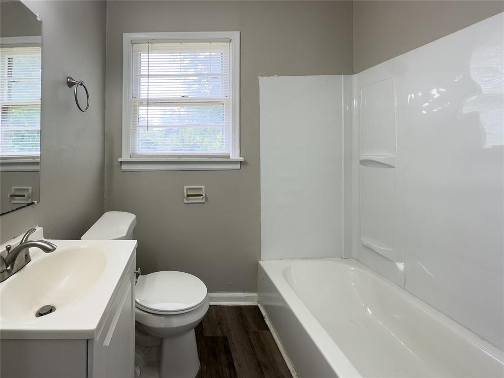 439 S 66th East Avenue Property Photo 20