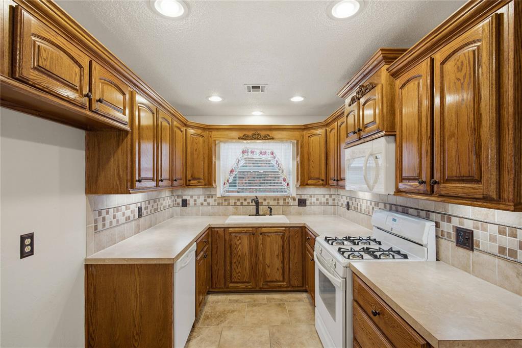 612 Moraine Avenue Property Photo 7