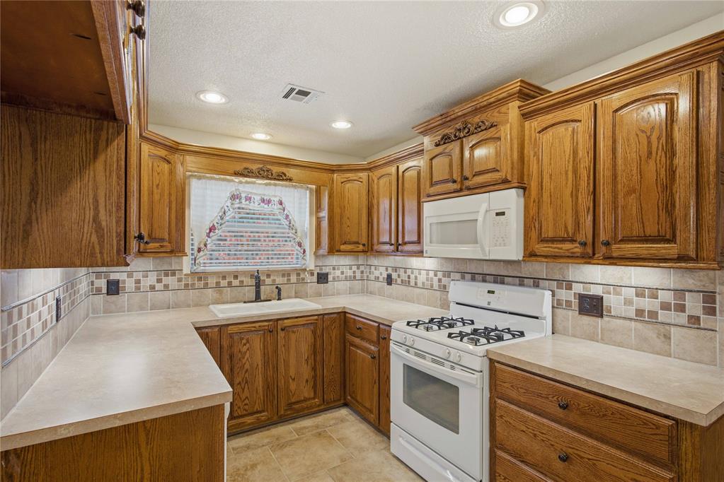 612 Moraine Avenue Property Photo 8