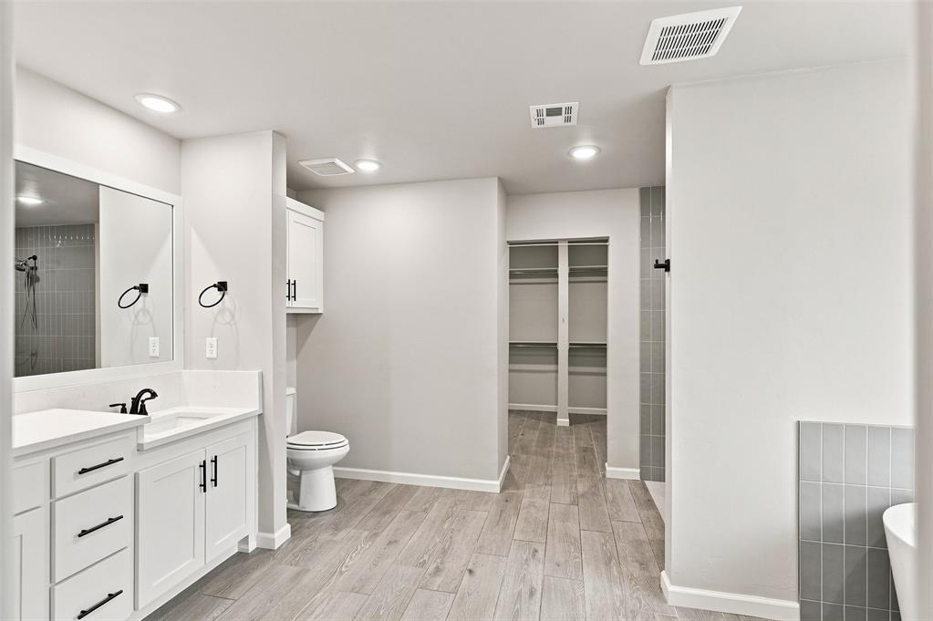 9508 Megans Way Property Photo 18