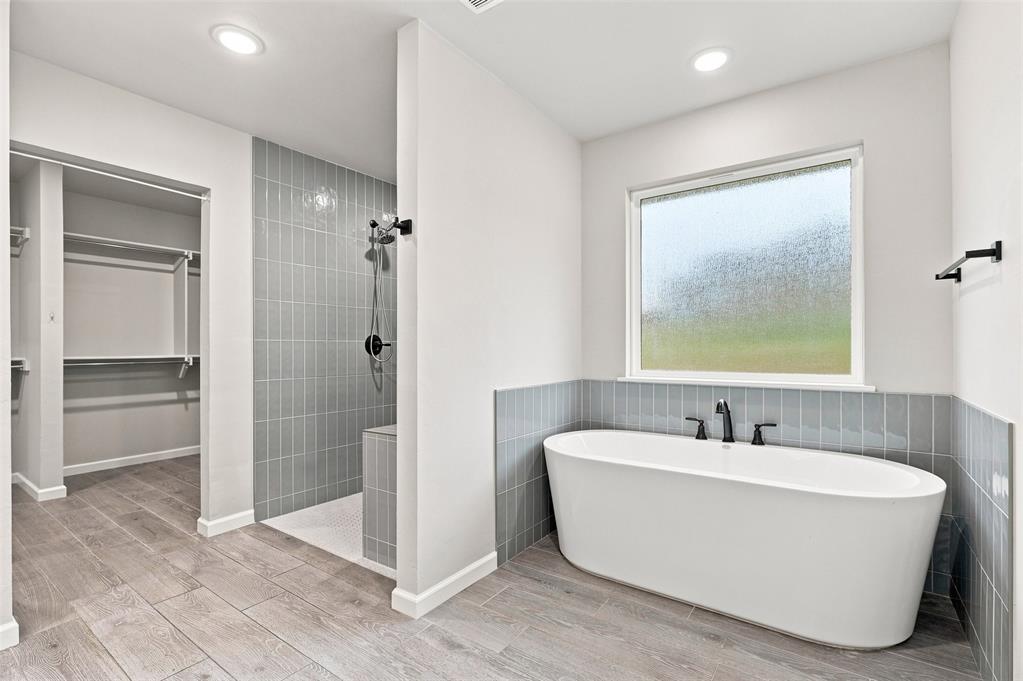 9508 Megans Way Property Photo 21