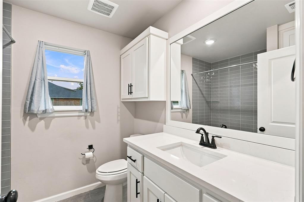 9508 Megans Way Property Photo 29