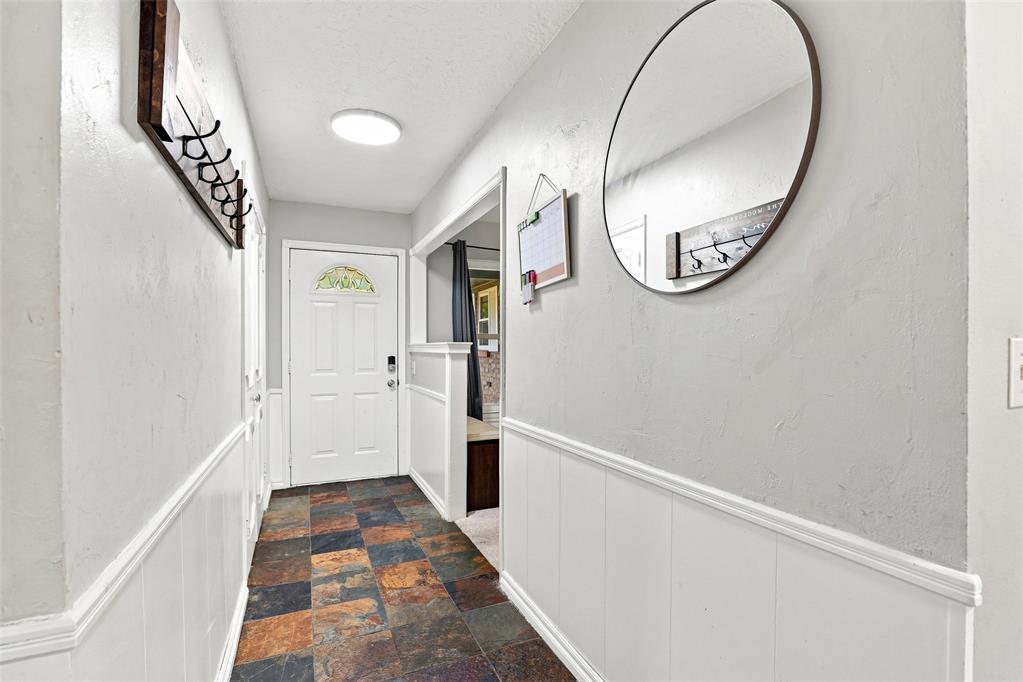 2603 Brentwood Drive Property Photo 3