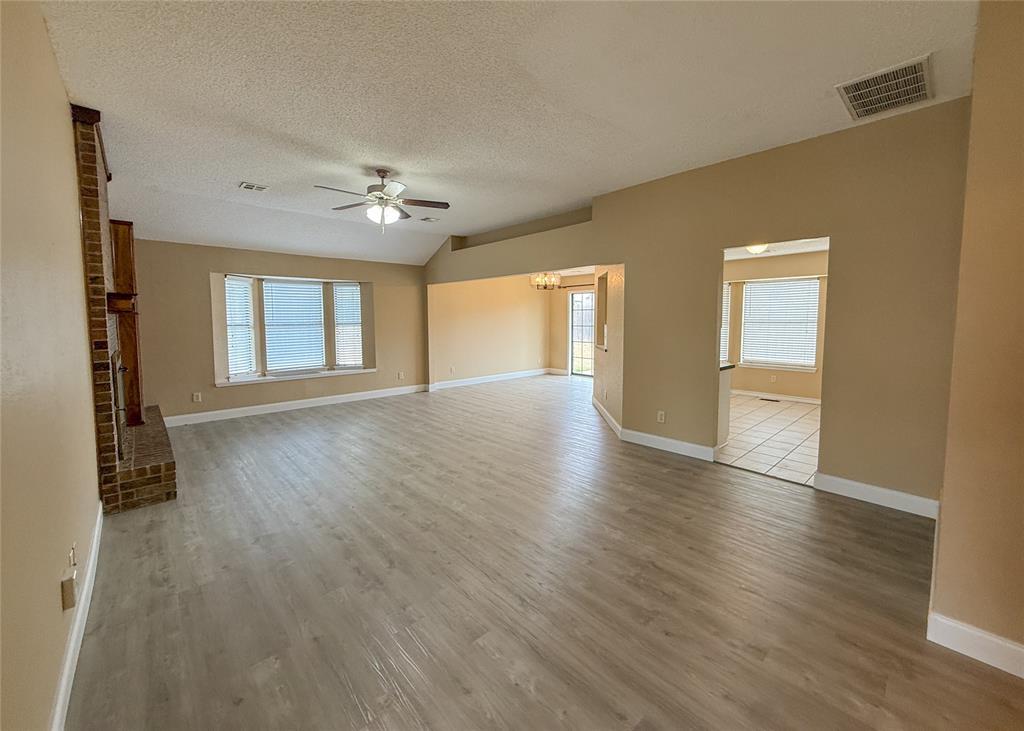 1009 Nw 168th Street Property Photo 4