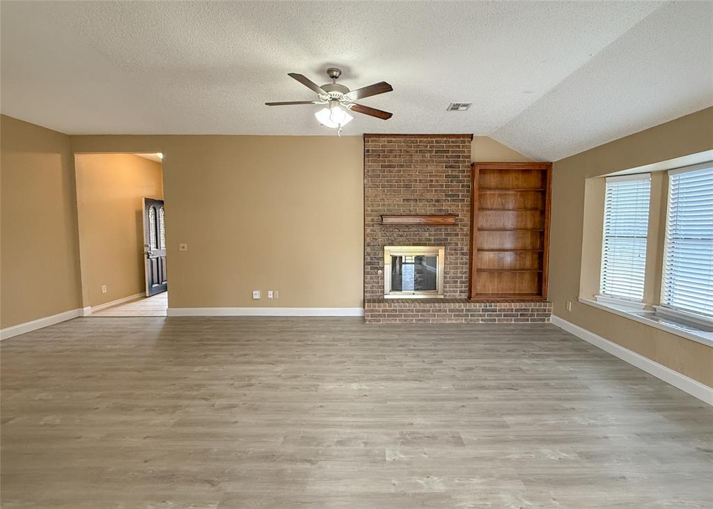 1009 Nw 168th Street Property Photo 6
