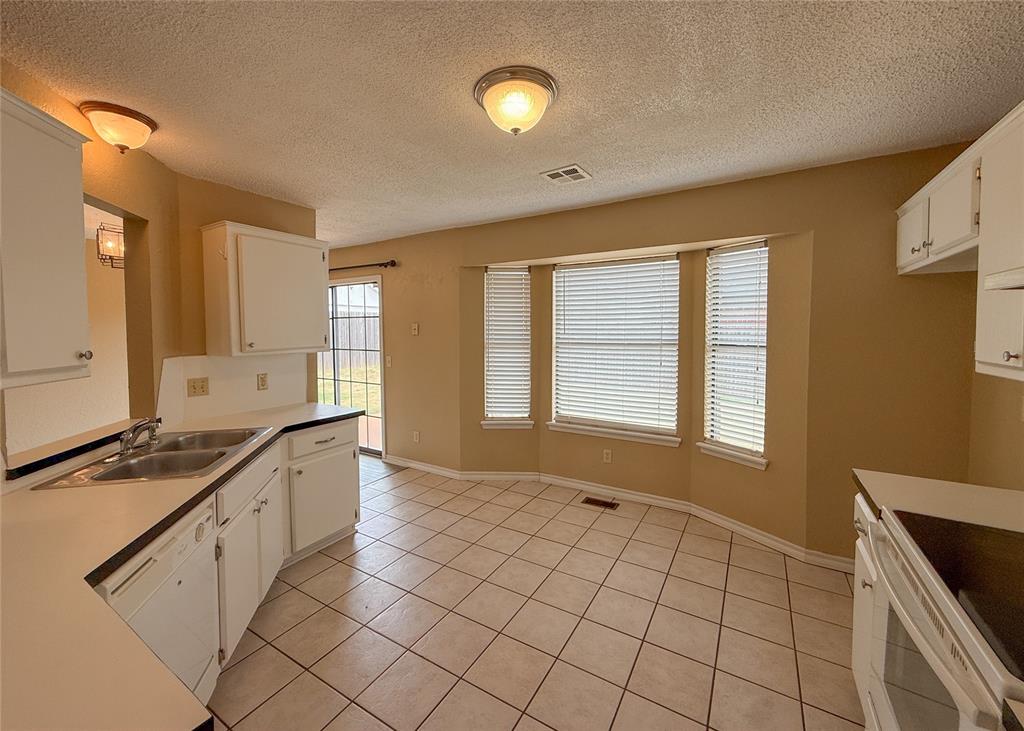 1009 Nw 168th Street Property Photo 9