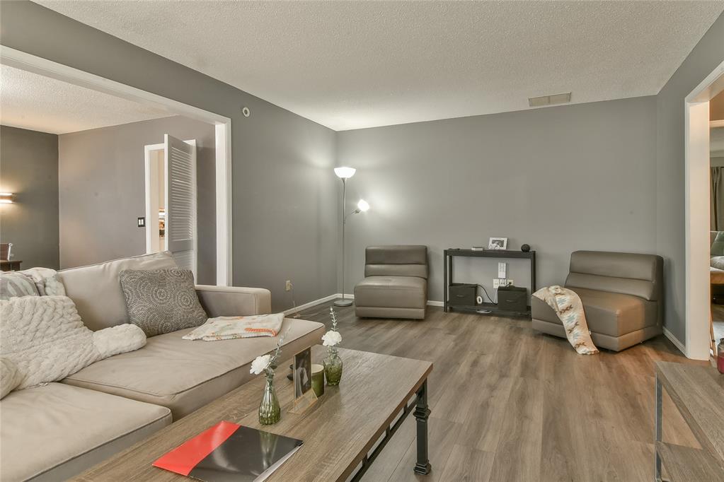 6813 Saint Marys Place Property Photo 12