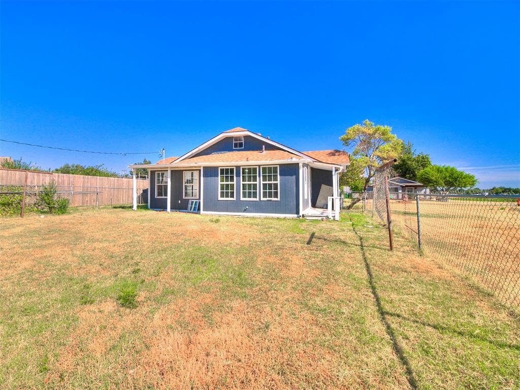 140 Sw 35th Street Property Photo 5