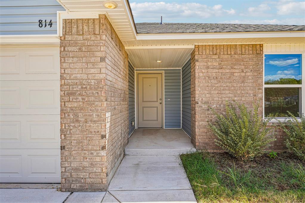 814 Twin Lakes Drive Property Photo 7