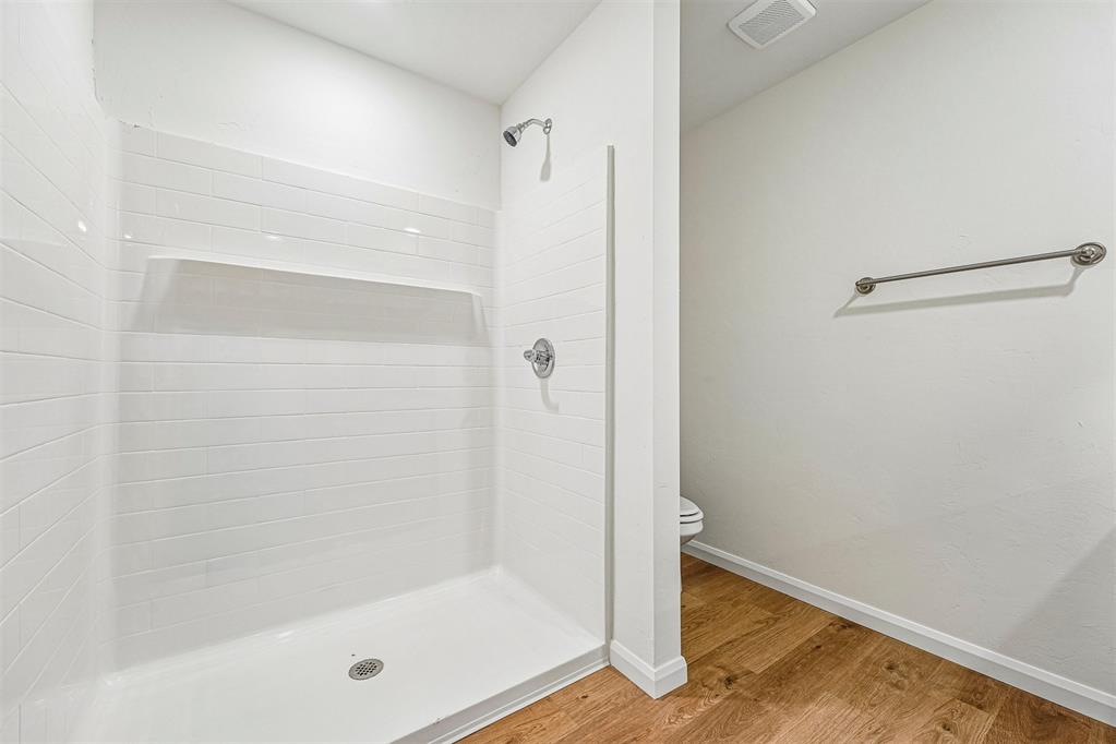 814 Twin Lakes Drive Property Photo 21