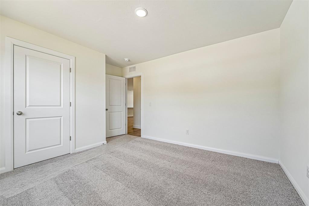 814 Twin Lakes Drive Property Photo 27