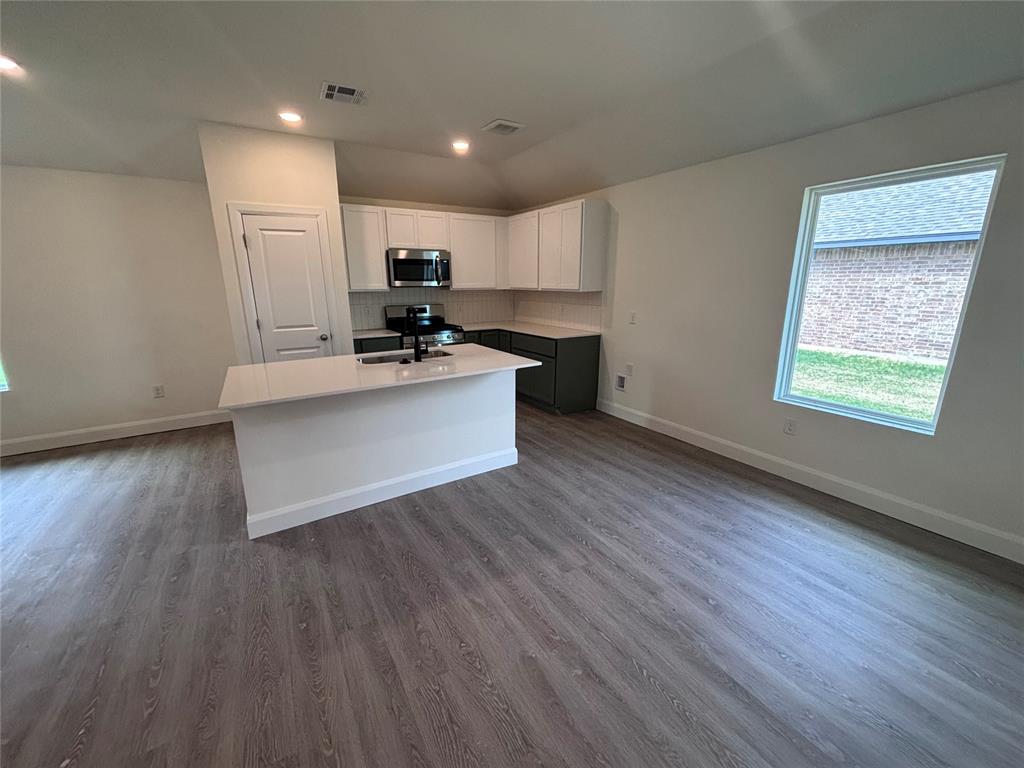 2011 Brush Creek Way Property Photo 3