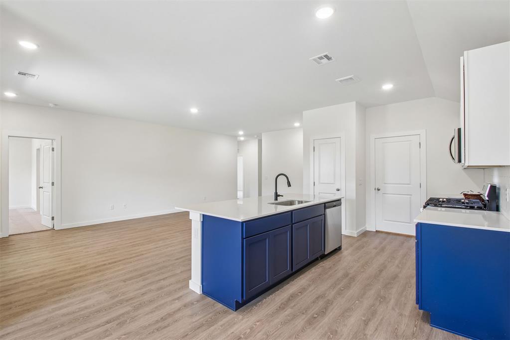 2051 Brush Creek Way Property Photo 14