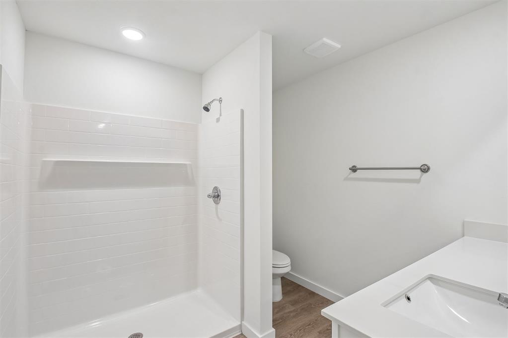 2051 Brush Creek Way Property Photo 24