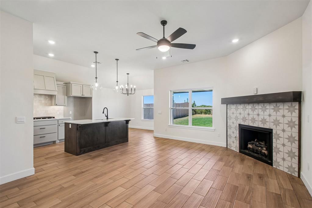 14017 Giverny Avenue Property Photo 4