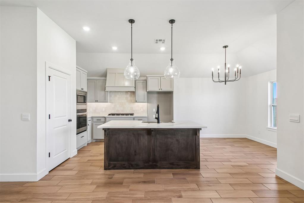 14017 Giverny Avenue Property Photo 7