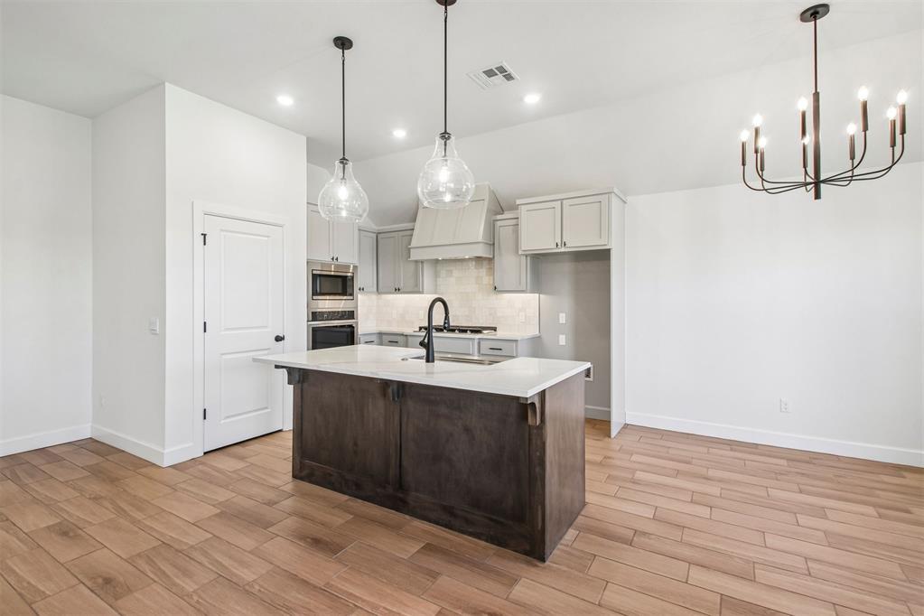 14017 Giverny Avenue Property Photo 8