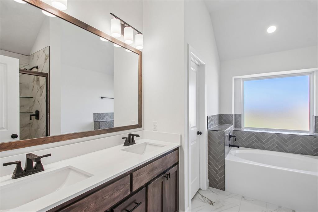 14017 Giverny Avenue Property Photo 18