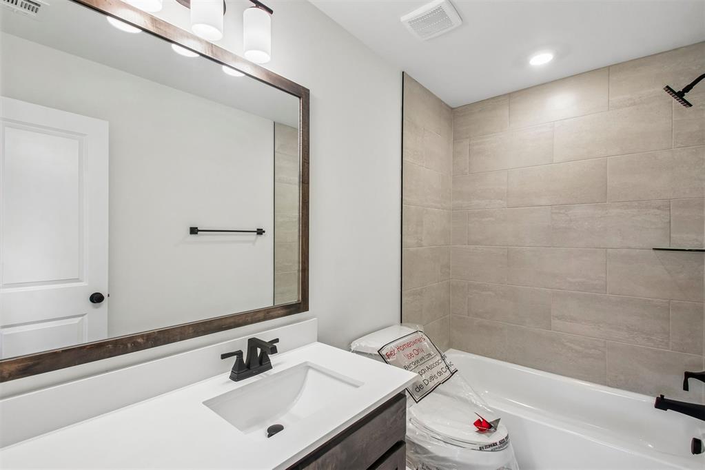 14017 Giverny Avenue Property Photo 24