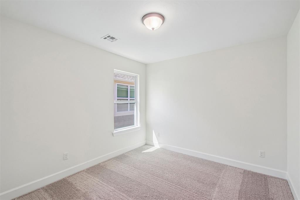14017 Giverny Avenue Property Photo 25