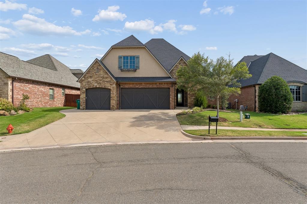 16733 Little Leaf Court Property Photo 5