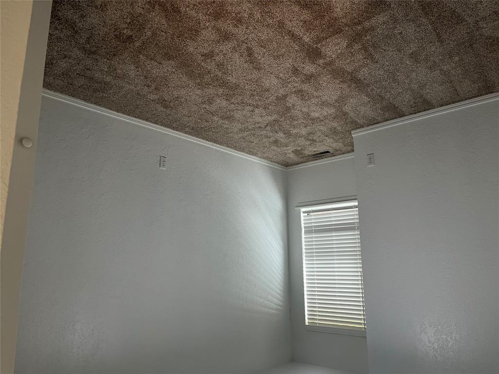 4614 N Evergreen Street Property Photo 7