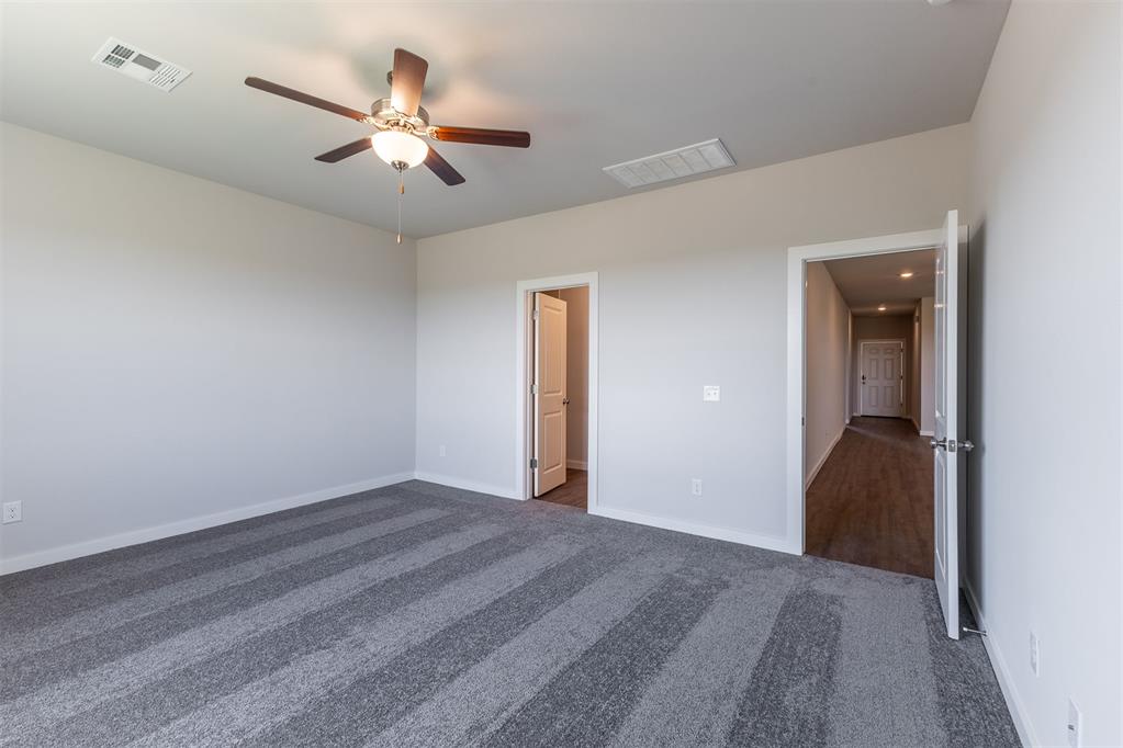1721 Elm Circle Property Photo 18