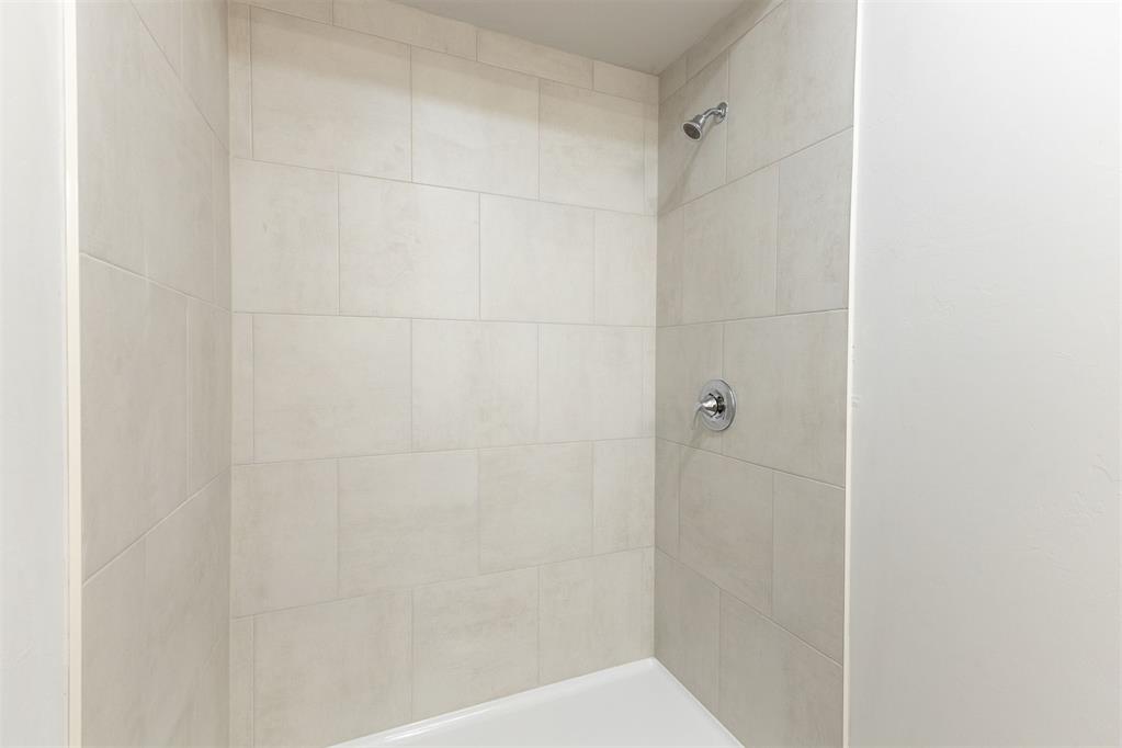 1721 Elm Circle Property Photo 21