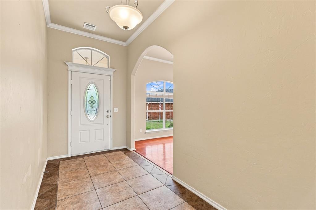 1280 Douglas Circle Property Photo 8