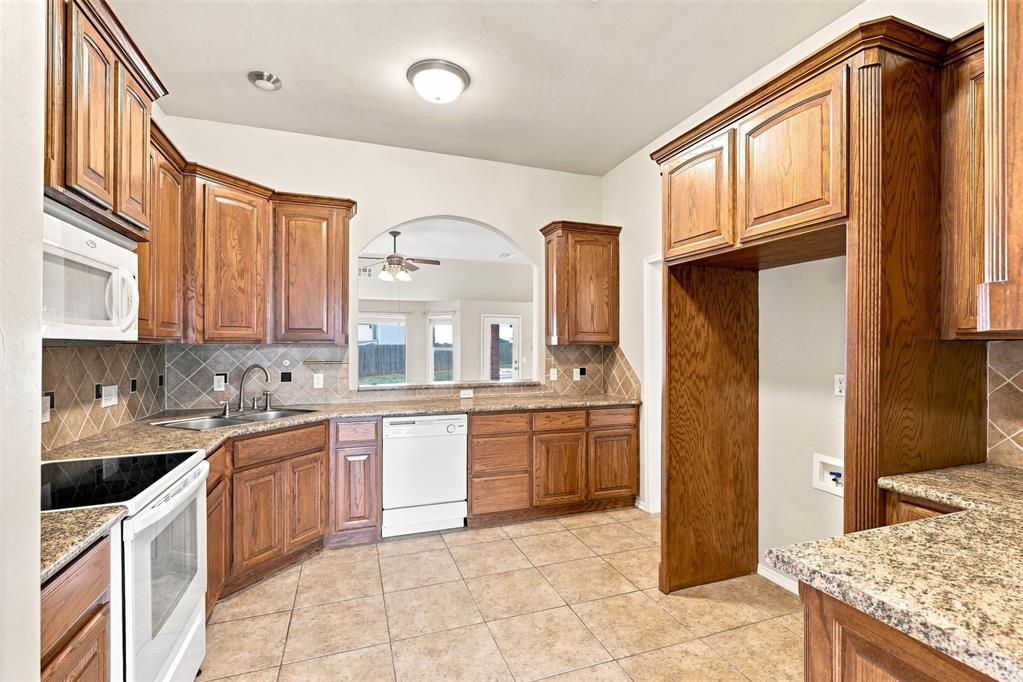 1280 Douglas Circle Property Photo 10