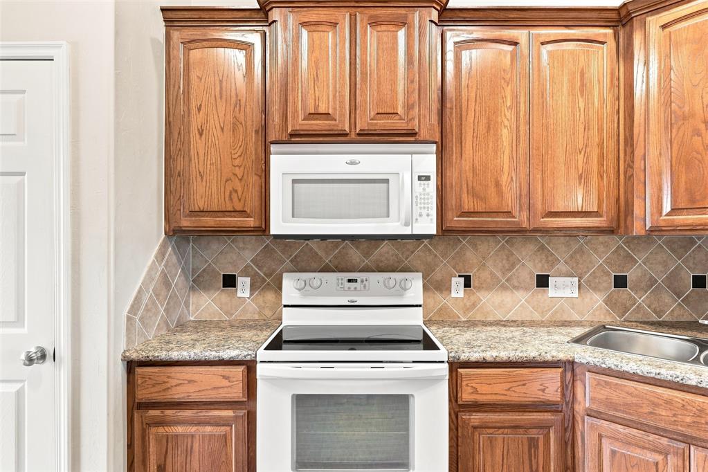 1280 Douglas Circle Property Photo 12