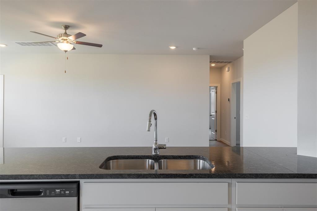 1725 Elm Circle Property Photo 10