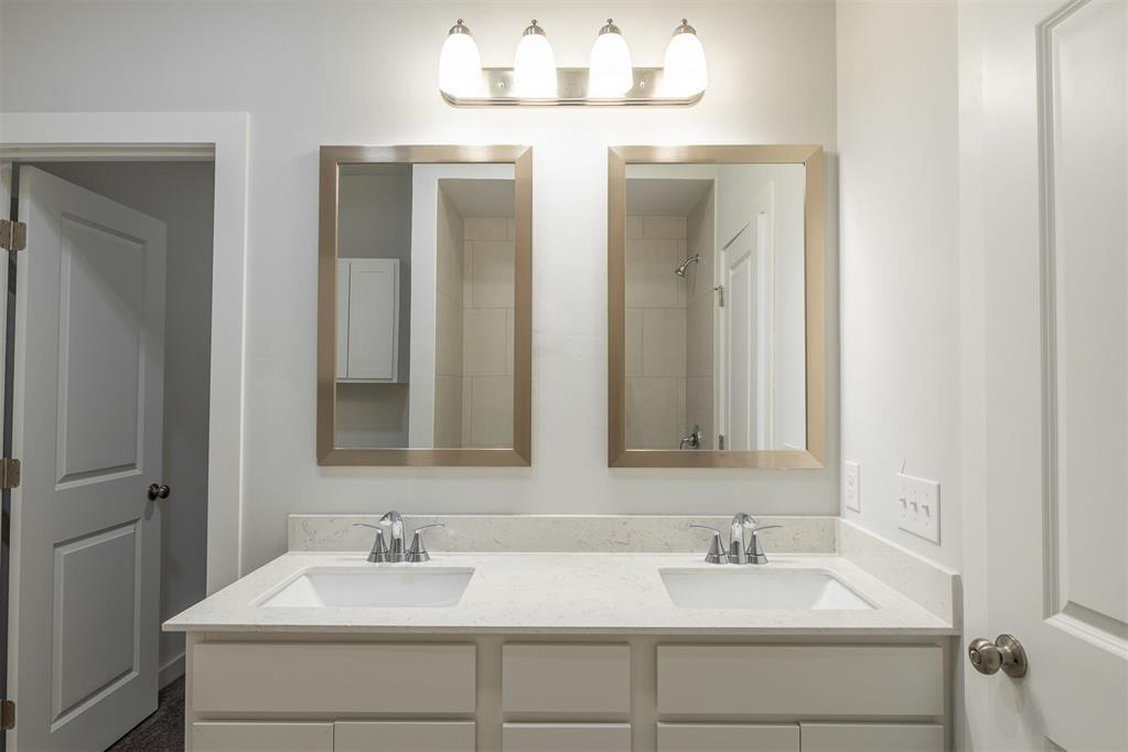 1725 Elm Circle Property Photo 18