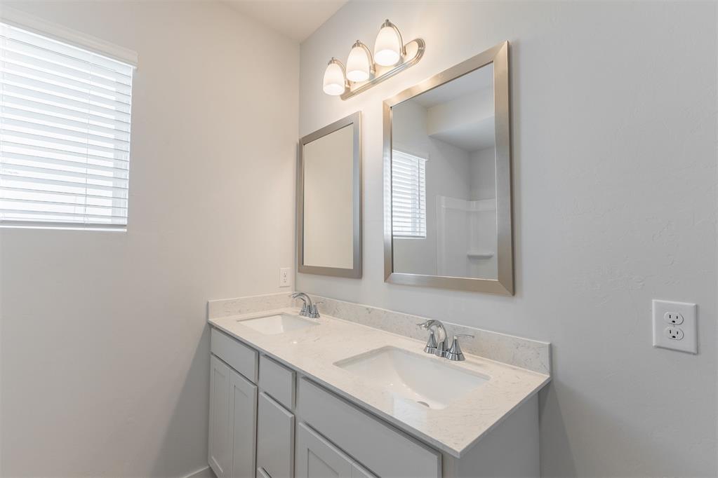 1725 Elm Circle Property Photo 26