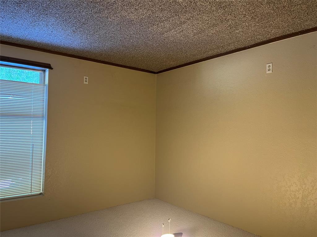 10329 Exter Avenue Property Photo 6