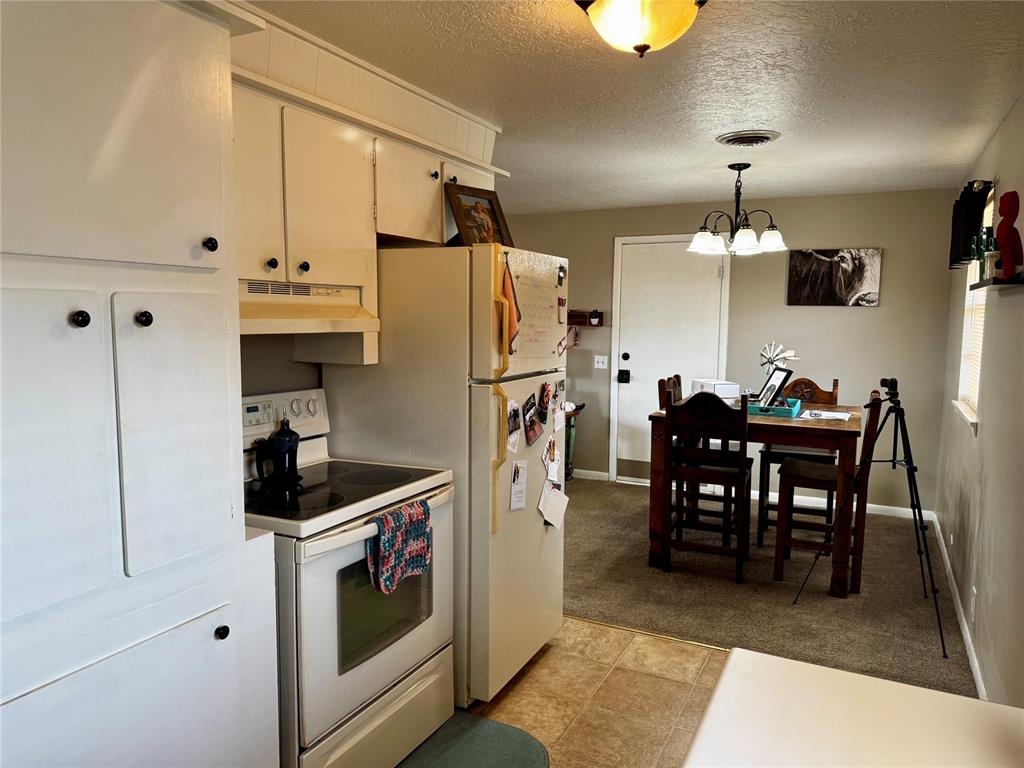 901 E Kee Street Property Photo 33