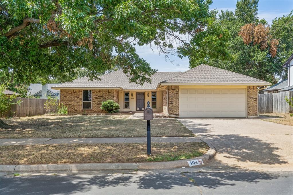 404 Willow Branch Road Property Photo 1
